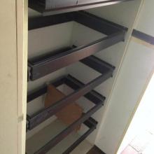 ARM&Aacute;RIO ALTO MDP FECHADO 2 PORTAS BASE METAL PARA PASTA SUSPENSA